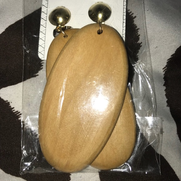 Fashion Jewelry Jewelry - Wooden Clip On Tribal Earrings
